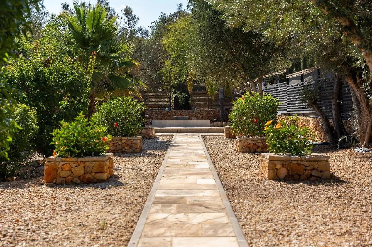 Algarve, Portugal Villa With Pool 4 Ensuite Bedrooms, Private Pool, Lake And Beautiful Gardens Portugal