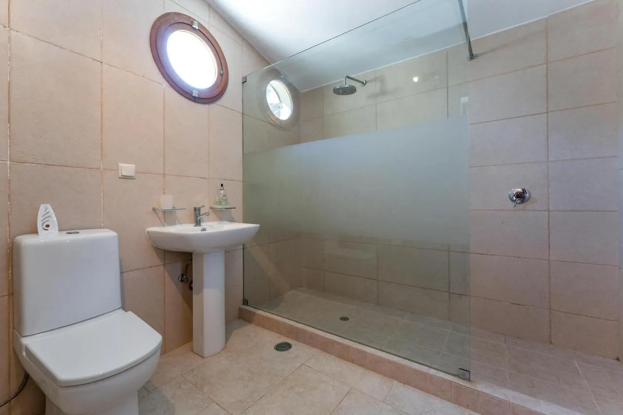 Algarve, Portugal Villa With Pool 4 Ensuite Bedrooms, Private Pool, Lake And Beautiful Gardens 0*, Almancil Portugal
